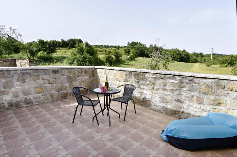 5, Villa with private pool and garden retreat, Grožnjan