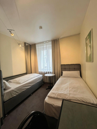 Bedroom 4, Adrett Hotel Königsallee, Düsseldorf