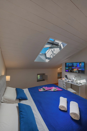 Bedroom 3, Coral White, Napoli