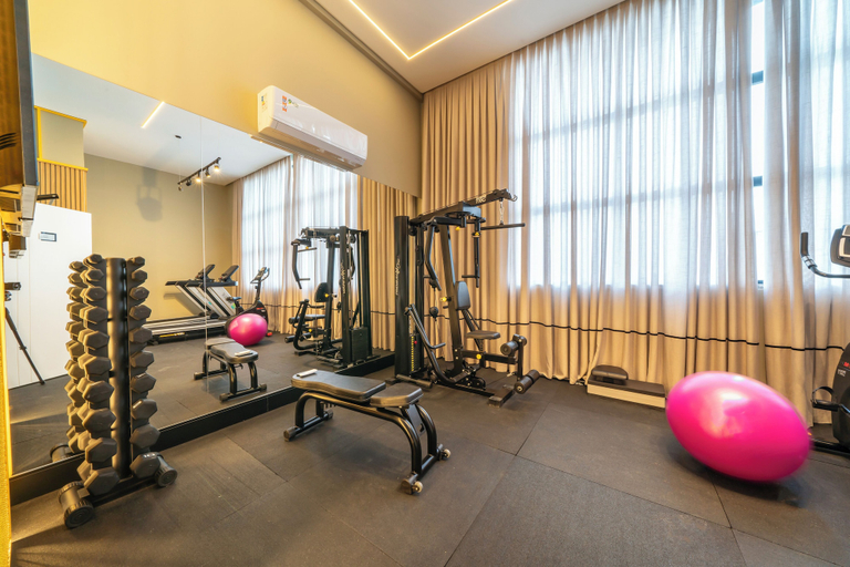 Gym, Aluguel flat alto padrão com piscina, Bombinhas