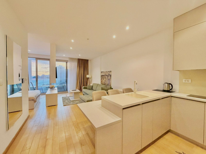 Room 2, Aurelio Central Residences