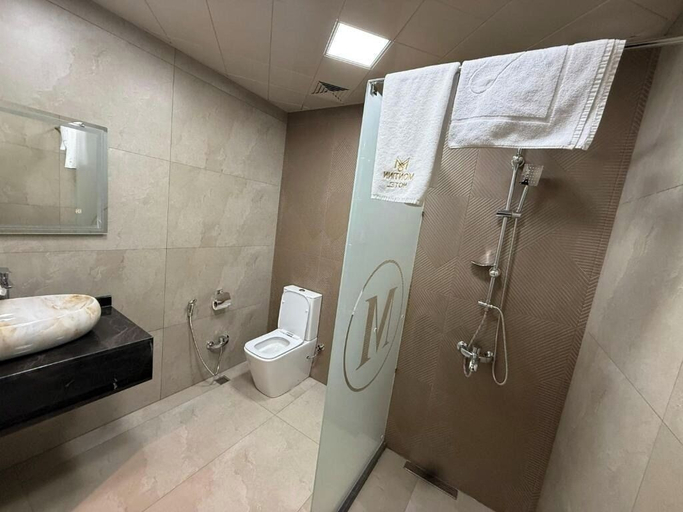 Bathroom 3, Black Mont Inn, Baku