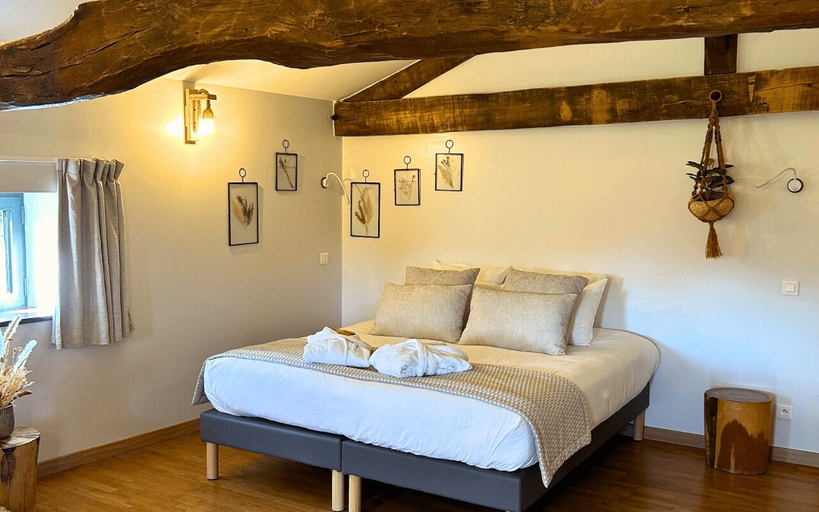 Bedroom 2, Le Domaine de Gorneton, Isère