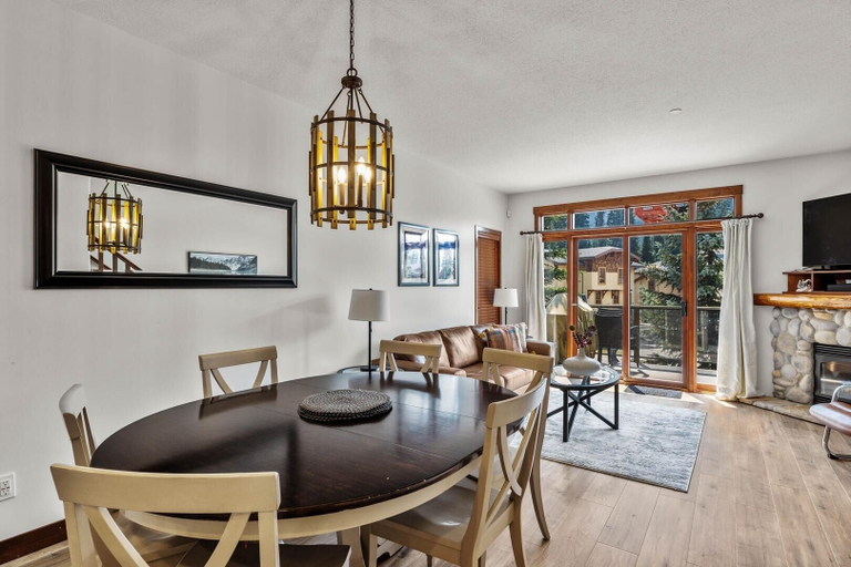 Dining, Trappers Landing #30 2 Bedroom Townhouse, Thompson-Nicola