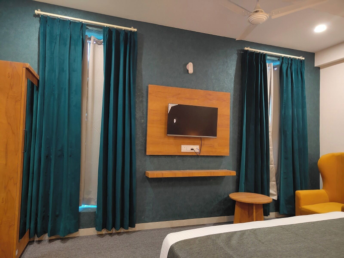 Room 5, Hotel The Muffet, Indore