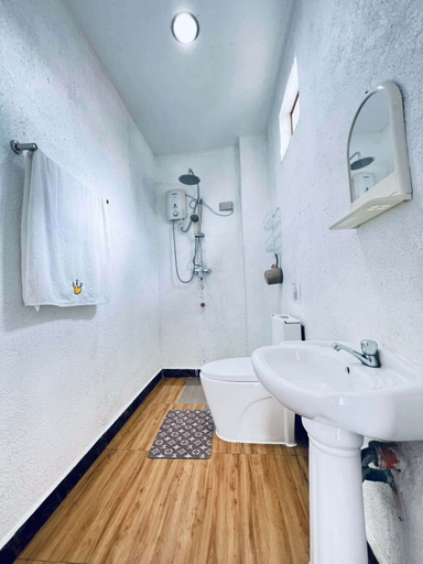 Bathroom, PANDA GUEST HOUSE, Coron