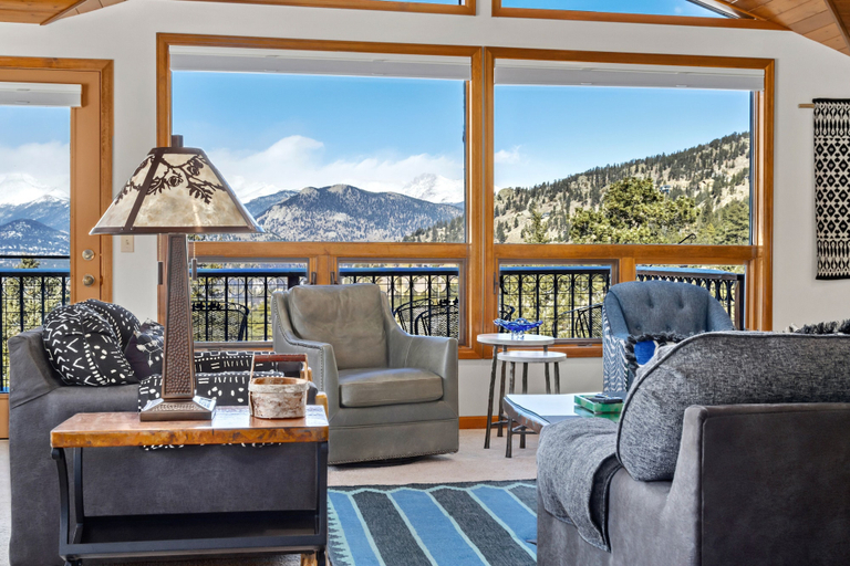 Living area 5, Primavista Luxury At Windcliff 3 Bedroom Condo by RedAwning, Larimer