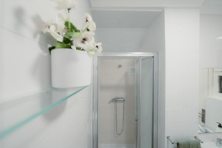 Bathroom 4, Douro Garden 2, Vila Nova de Gaia