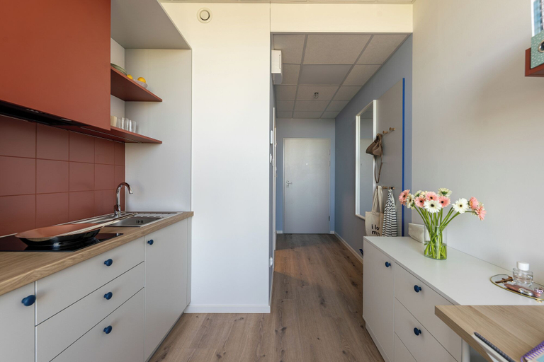 Room 5, Sky Airport Aparthotel, Warsaw