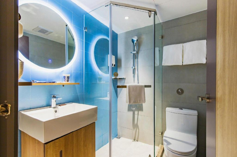Bathroom 3, Home Inn (Tianjin Binhai New District MSD Customs Building), Tianjin
