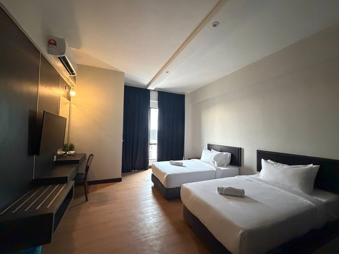 Kingston Hotel 17 @ Dataran Pahlawan, Malacca - Tap to explore photos