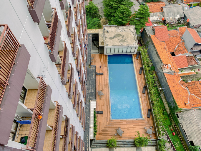 Sport & Beauty 3, Compact Studio at Dave Apartment By Travelio, Depok