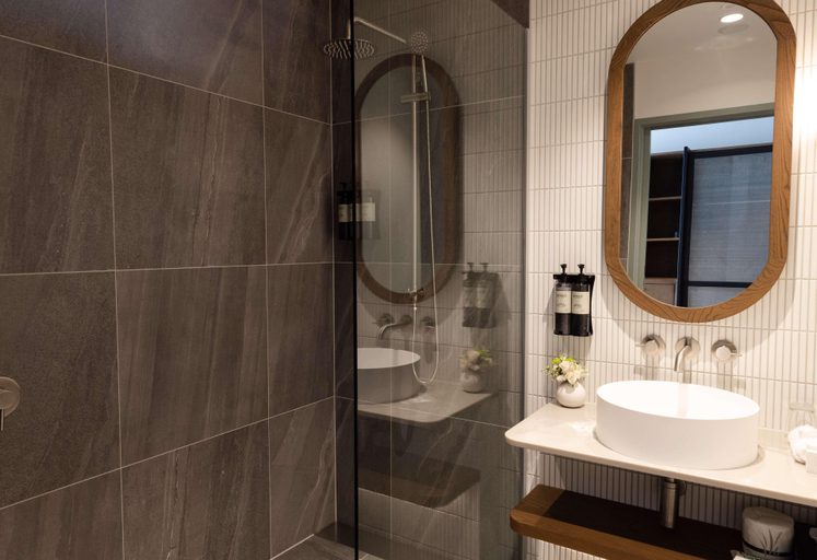 Bathroom 4, Sudima Queenstown Five Mile, Queenstown-Lakes