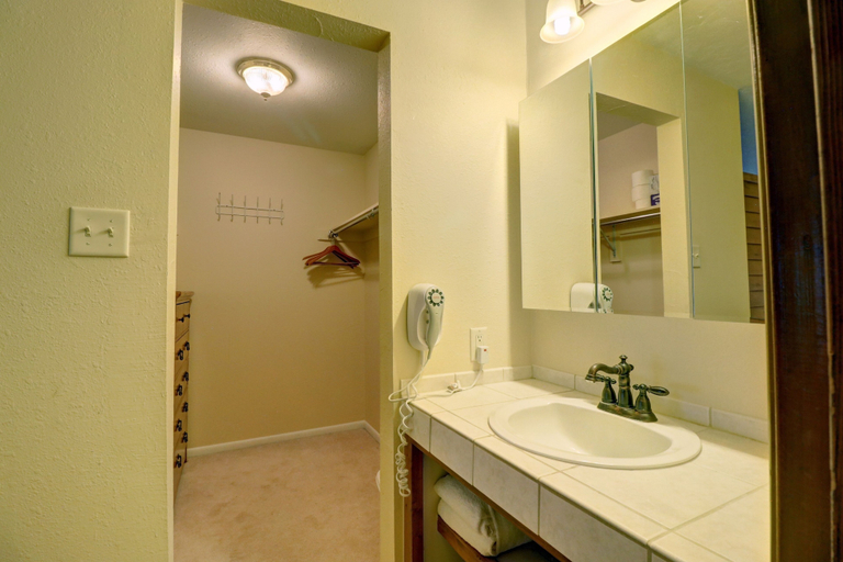 Bathroom 4, Ten Mile Haus A-6 2br 2ba 2 Bedroom Condo, Summit