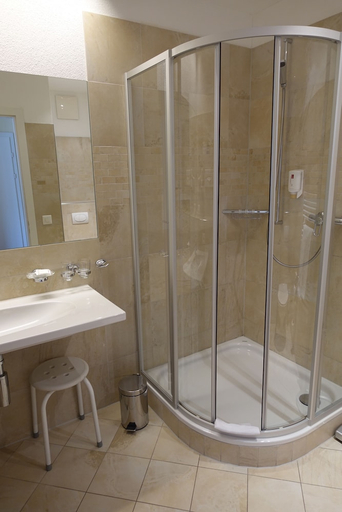 Bathroom 3, Schweizerhof, Obwalden
