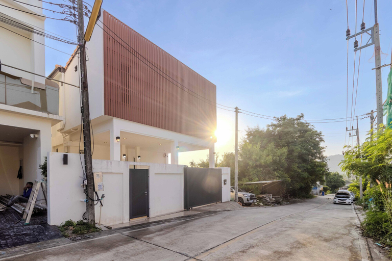 Exterior 2, Prime Location  Pool View BBQ V274, Phuket Island