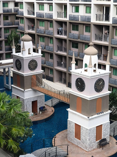 5, Luxurious Pattaya Apartment with Pool Access, Pattaya