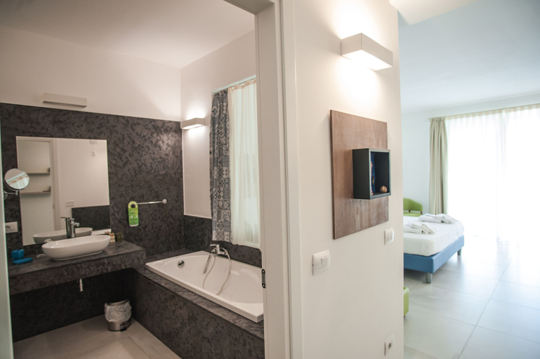 Bathroom 5, Luna Minoica Suites & Apartments, Agrigento