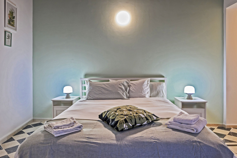 Room 5, VERDELIA, Salerno