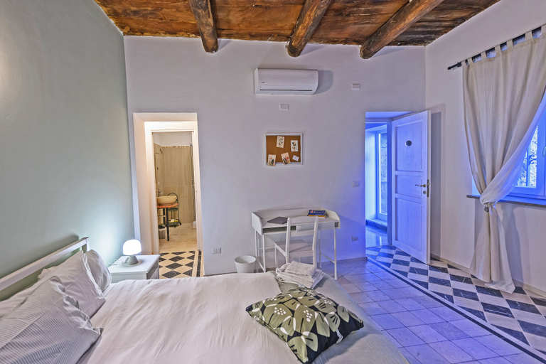 Room 3, VERDELIA, Salerno