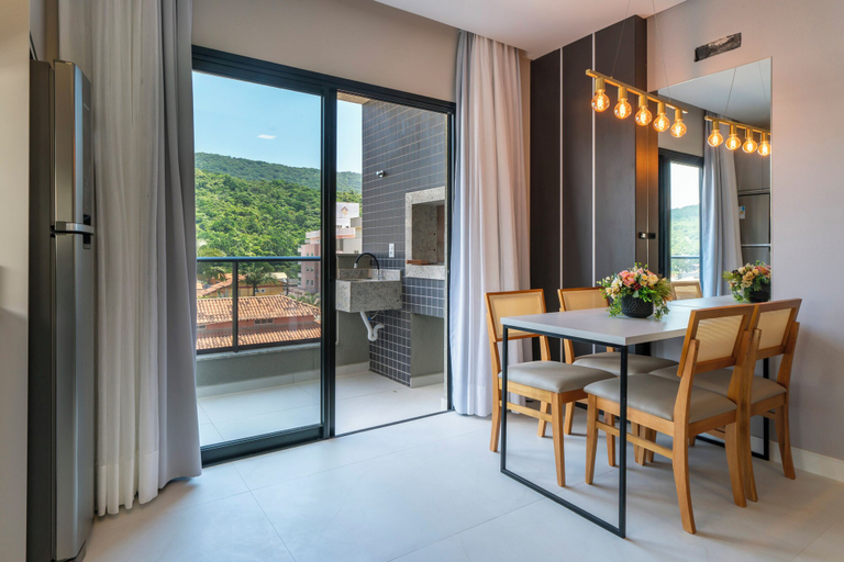 Living area 4, APTO flat em condomínio com piscina A, Bombinhas
