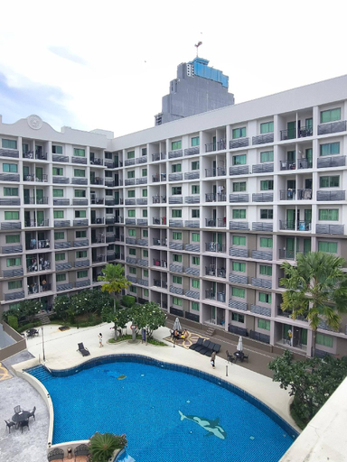 4, Luxurious Pattaya Apartment with Pool Access, Pattaya