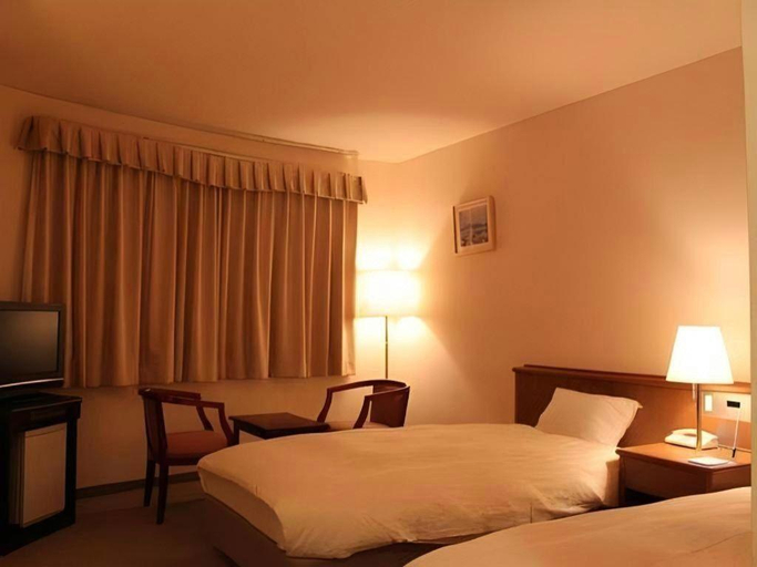 Bedroom 3, Kamisuwa Station Hotel, Shimosuwa