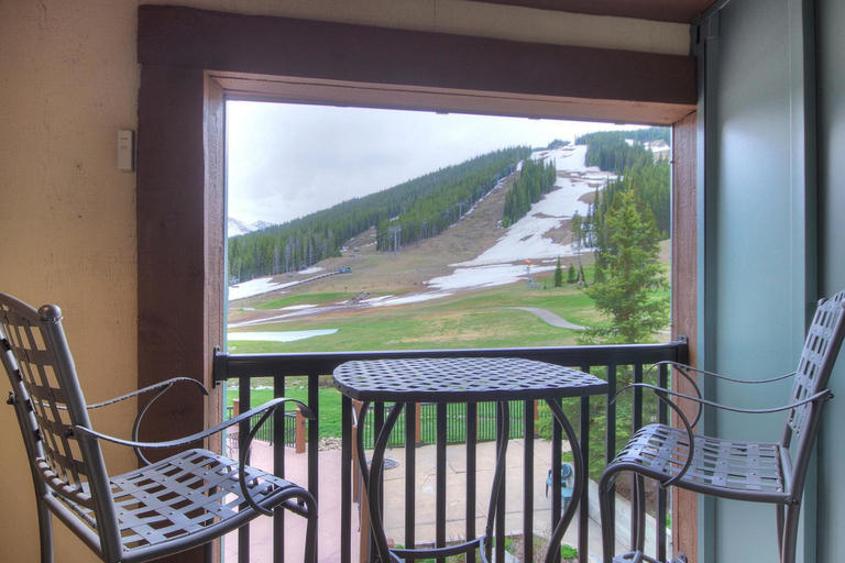 Balcony, FP202S Foxpine Inn by RedAwning, Summit