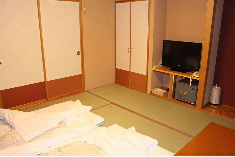 Bedroom 3, Tokachidake Onsen Ryokan Kamihoroso, Kamifurano