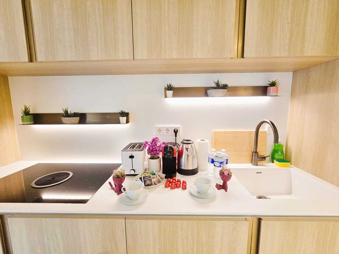 Private kitchen 5, Cosy Terrace Studio close to city center, Luxembourg