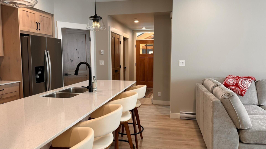 Interior 4, Powder Heights #25 2 Bedroom Home, Thompson-Nicola