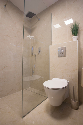 Bathroom 4, Captain's Villa