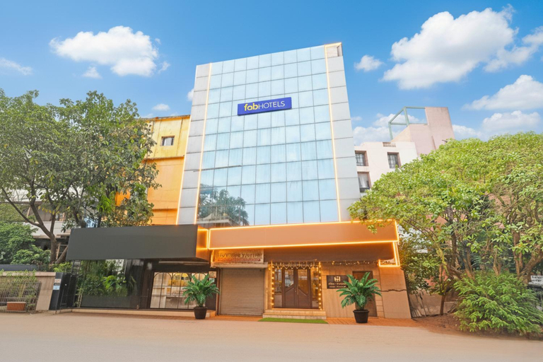 Exterior & Views 1, Gulshan International Hotel, Kolkata