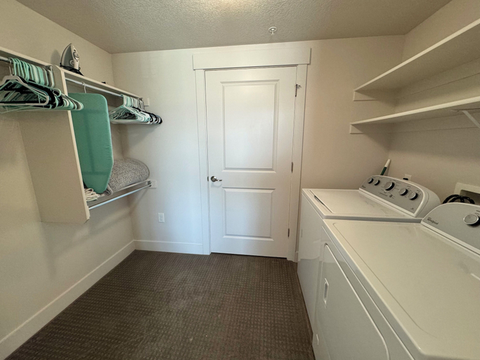 Interior 4, Downtown Condo with Great Mountain Views, Salt Lake