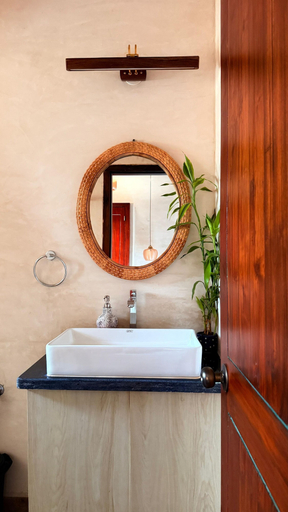 Bathroom 5, Chique Shanti Villa, North Goa