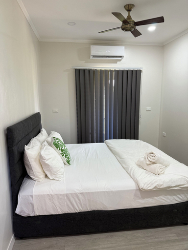 Room 3, Bang For Your Buck, Ba