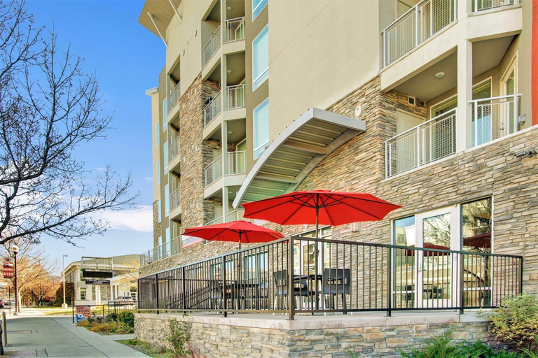 Terrace/patio 2, Spacious 2-Bedroom Urban Oasis, Salt Lake