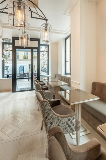 Food & Drinks 5, Hotel Perreyve, Paris