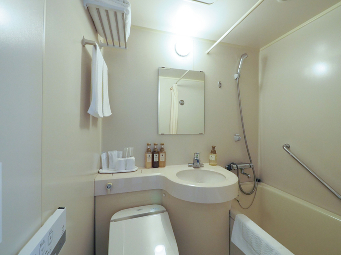 Bathroom 3, Nagano Linden Plaza Hotel, Nagano