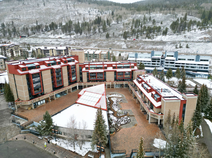 Exterior, VS645H Village Square 1Br 1Ba Hotel Room, Summit