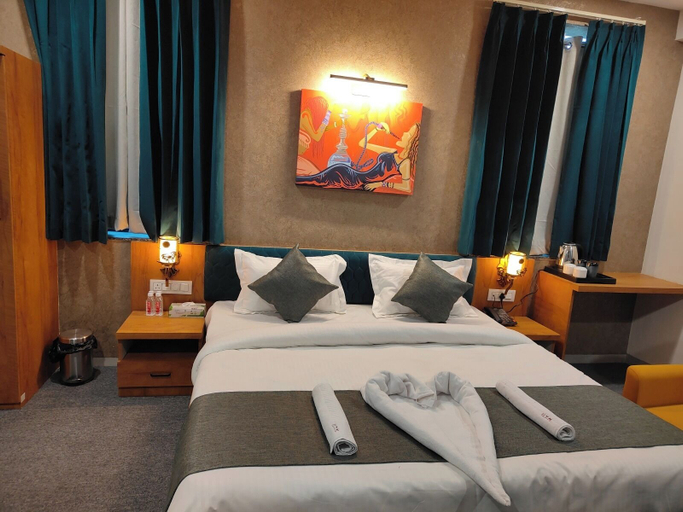 Room 2, Hotel The Muffet, Indore