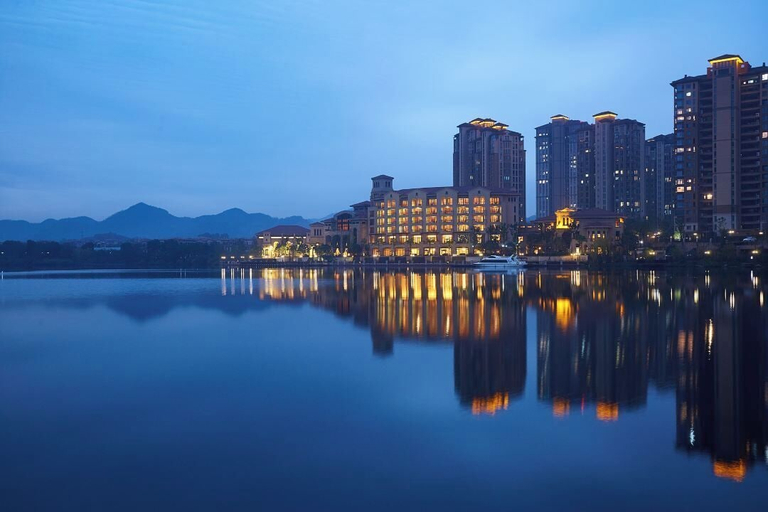 Front of property - evening/night, Hangzhou Leisure Lake The Dragon, Hangzhou