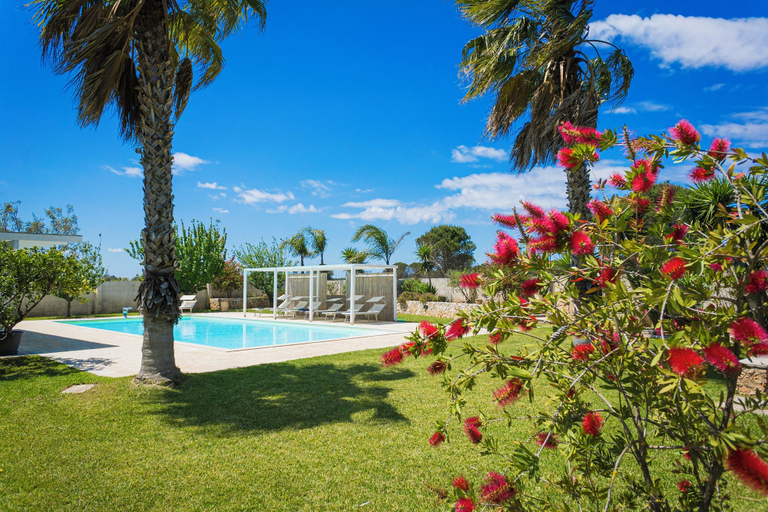 Primary image, Villa El Capitano with garden and pool, Lecce