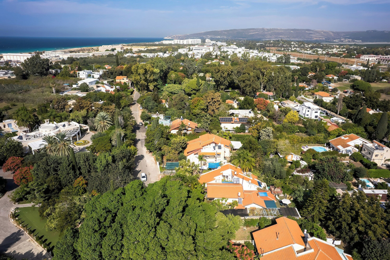 Aerial view 3, Relax in a Garden Oasis by Sea N' Rent