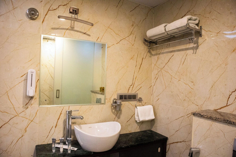 Bathroom 4, Mystic Apartotel Hebbal, Bangalore