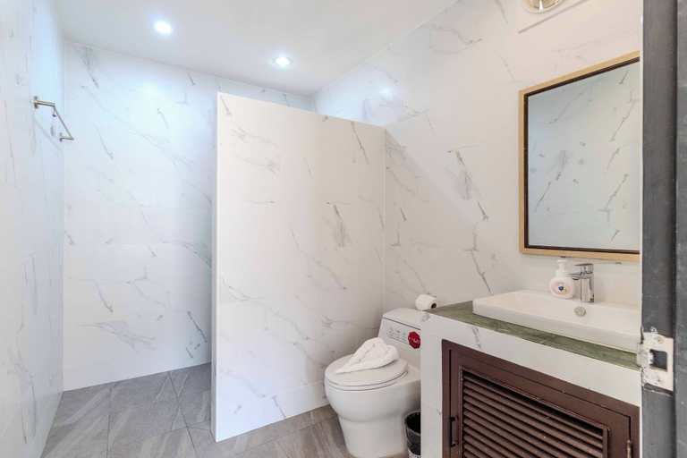 Bathroom 5, Prime Location  Pool View BBQ V274, Phuket Island
