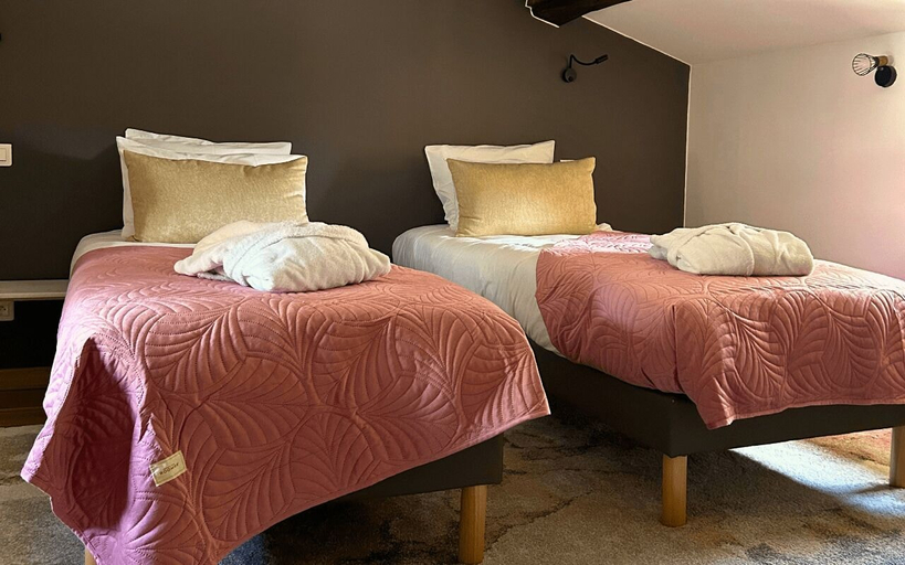 Bedroom 3, Le Domaine de Gorneton, Isère