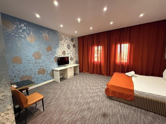 Room 5, Black Mont Inn, Baku