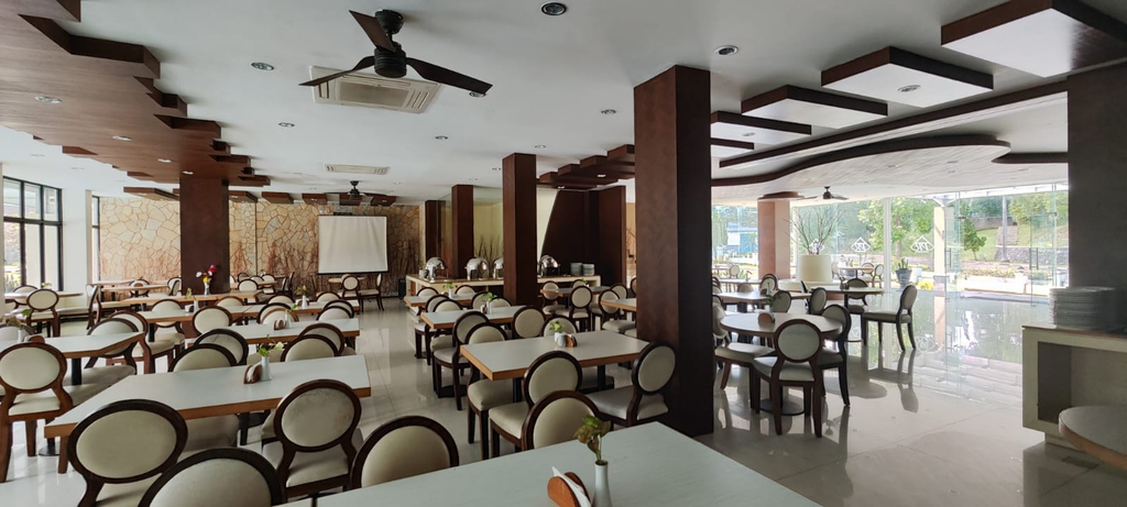 Food & Drinks, Puncak Raya Hotel, Bogor