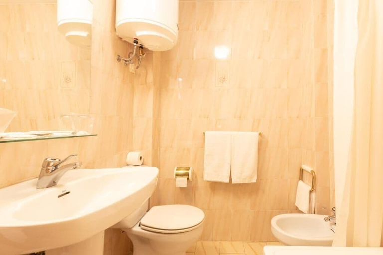 Bathroom 5, HOTEL PALACIO COGOLLUDO, Guadalajara